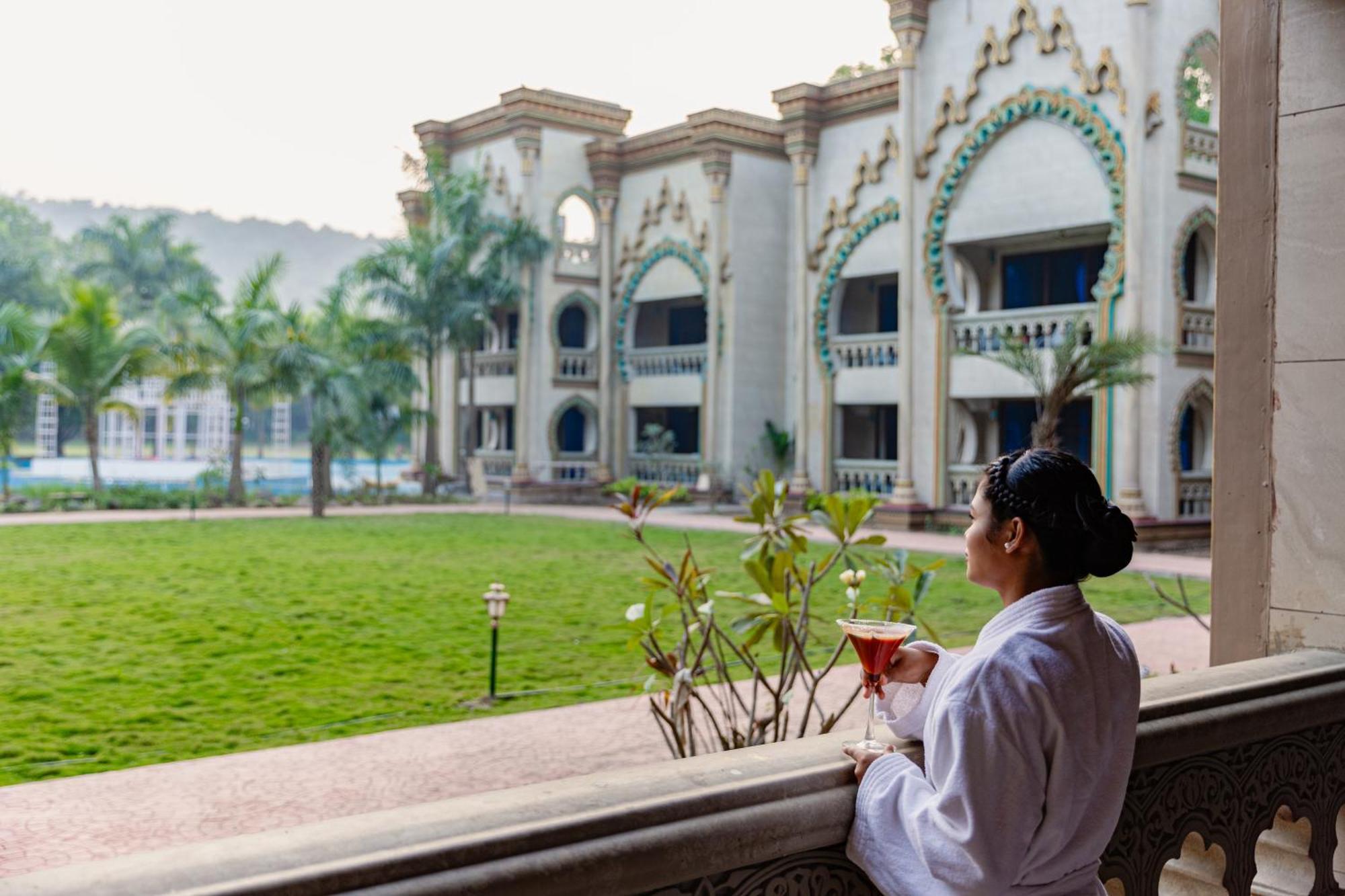 Shilp Wellness Resort And Spa Panvel Eksteriør billede